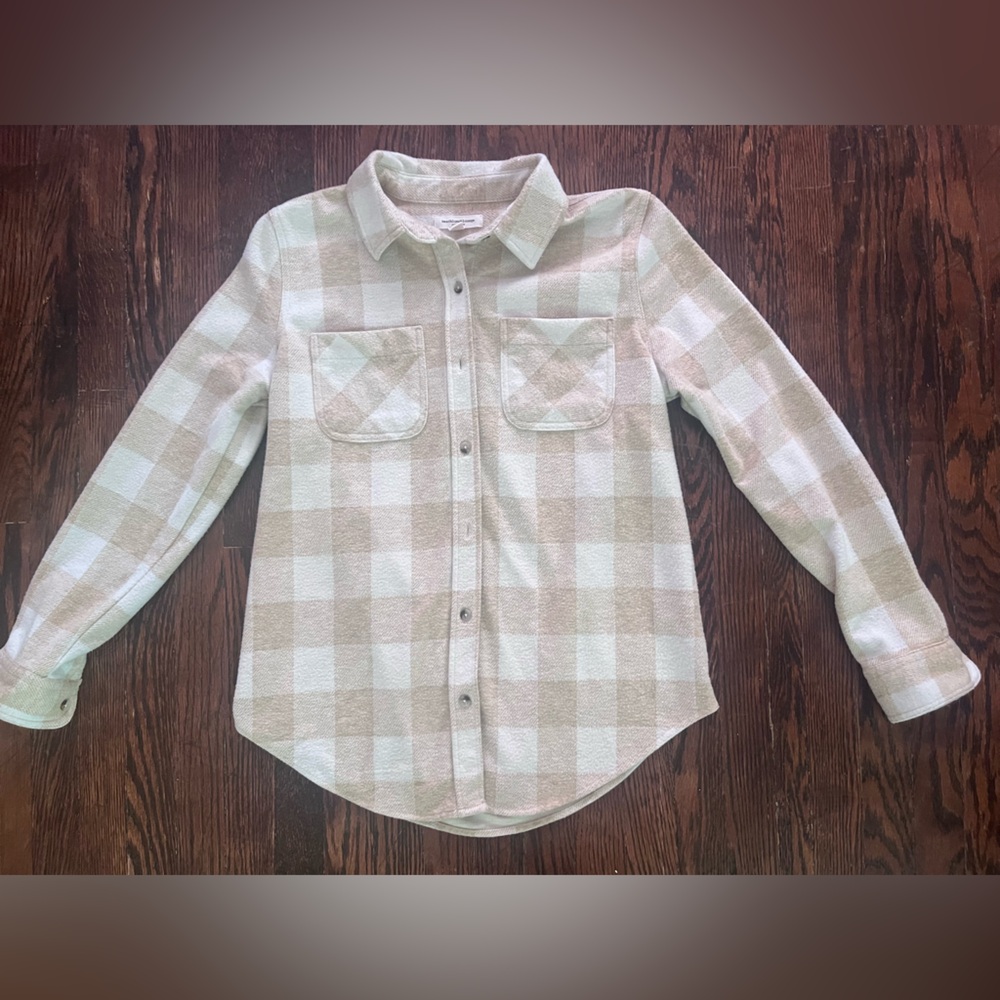 beachlunchlounge Women's Plaid Button-Down Shirt - Cream and Tan